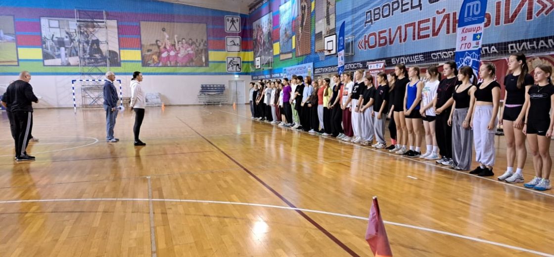Соревнования фестиваля «Девушки за ГТО!» среди школьных команд учащихся 8 и 10 классов