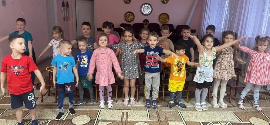 Сотрудники МАУ «Спортклуб «Кашира» имени Н.П. Елисеева» (Тарасково) совместно с библиотекой провели увлекательный урок здоровья