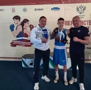 В  г. Чехов прошло первенство России по боксу среди юниоров в возрасте 17–18 лет