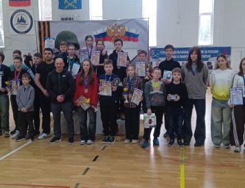 В спортивном зале ФСК «Заречье» микрорайона Климовск г.о.Подольск состоялся открытый турнир по пулевой стрельбе из пневматической винтовки, посвящённый Дню космонавтики