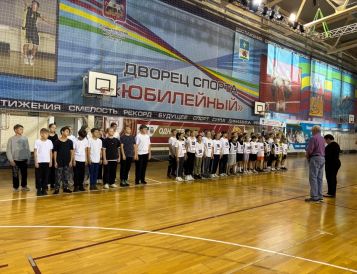 Во Дворце спорта «Юбилейный» и стадионе «Энергетик» МАУ «Спортклуб «Кашира» имени Н.П.Елисеева» прошли Президентские состязания с одновременным тестированием норм ГТО