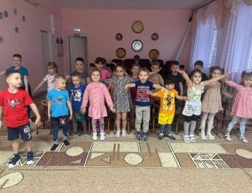 Сотрудники МАУ «Спортклуб «Кашира» имени Н.П. Елисеева» (Тарасково) совместно с библиотекой провели увлекательный урок здоровья